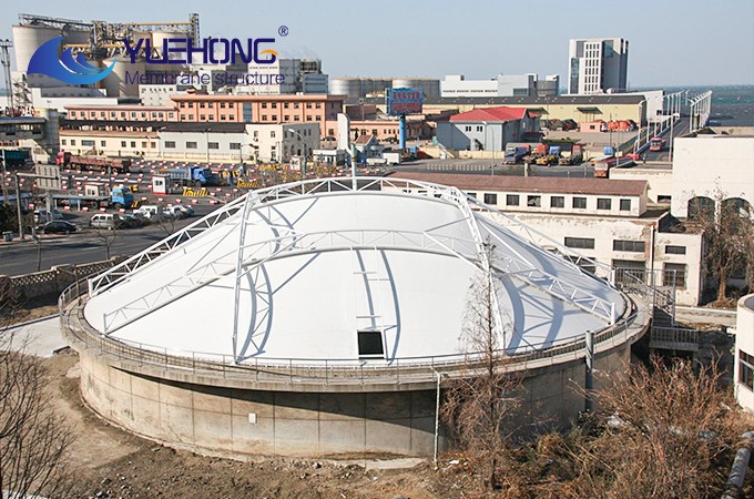 Sewage tank membrane structure