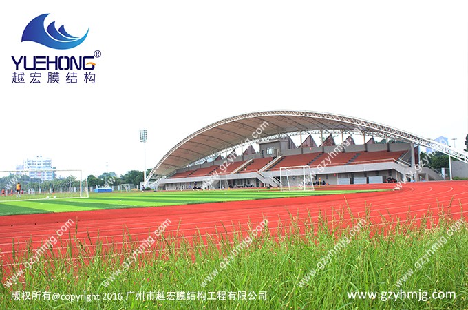 昭通某大学运动场看台膜结构工程案例